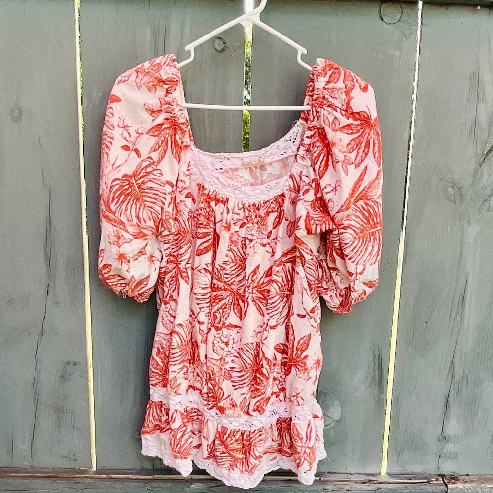 Artelier Nicole Miller Blouse Large Coral/red. Lace. Women’s Large